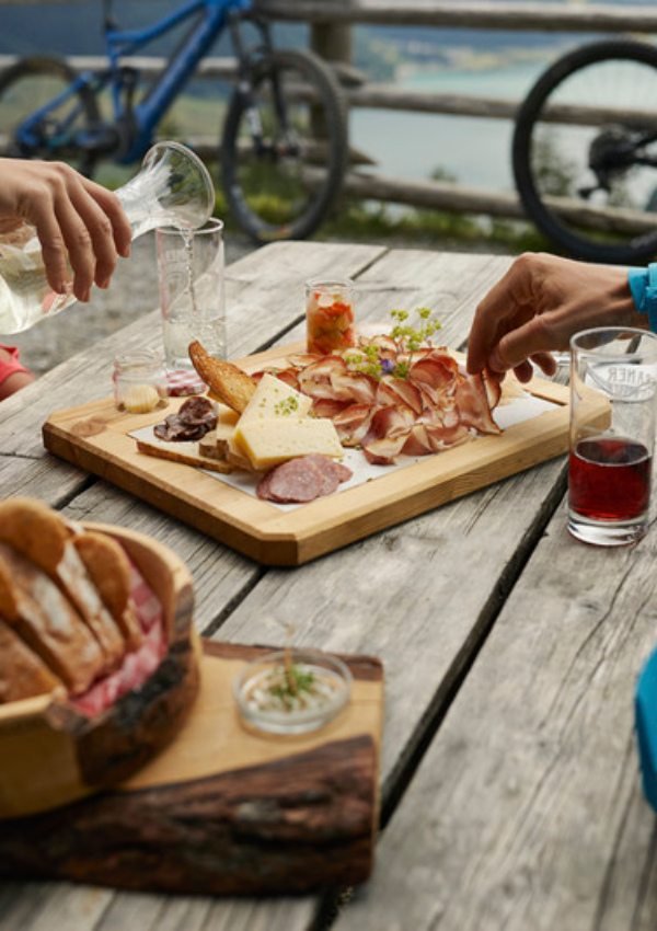 Marende auf der Alm